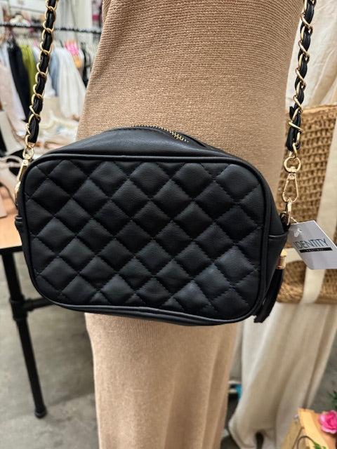 Sweetheart Deal Crossbody in Black