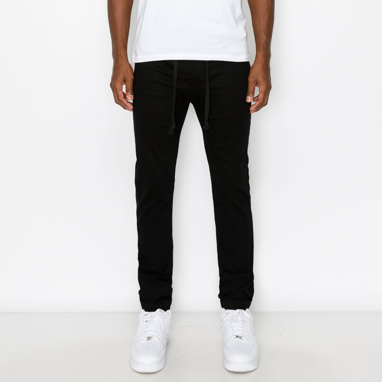 Victory Lap Joggers in Black